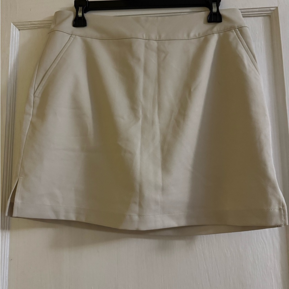 Vineyard Vines Cream Skirt